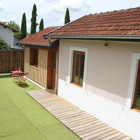 Petite Maison Independante Climatisee, Jardin Prive *