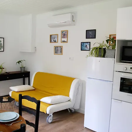 Appartement Petite Maison Independante Climatisee, Jardin Prive