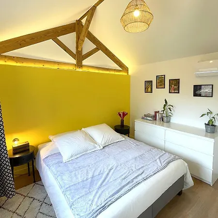 Petite Maison Independante Climatisee, Jardin Prive * Mérignac