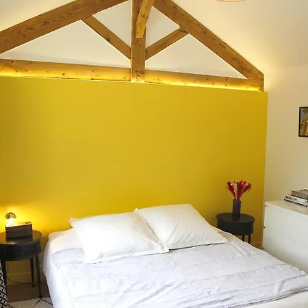 Appartement Petite Maison Independante Climatisee, Jardin Prive