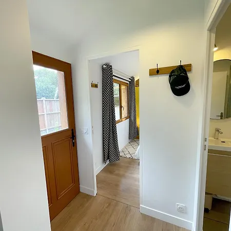 Appartement Petite Maison Independante Climatisee, Jardin Prive Mérignac